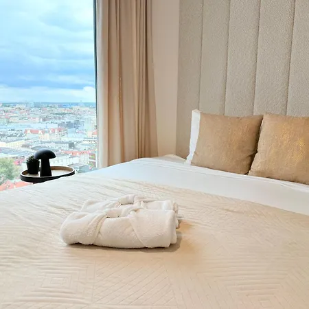 Level Of L U X Ur Y Panorama Xix Apartment *