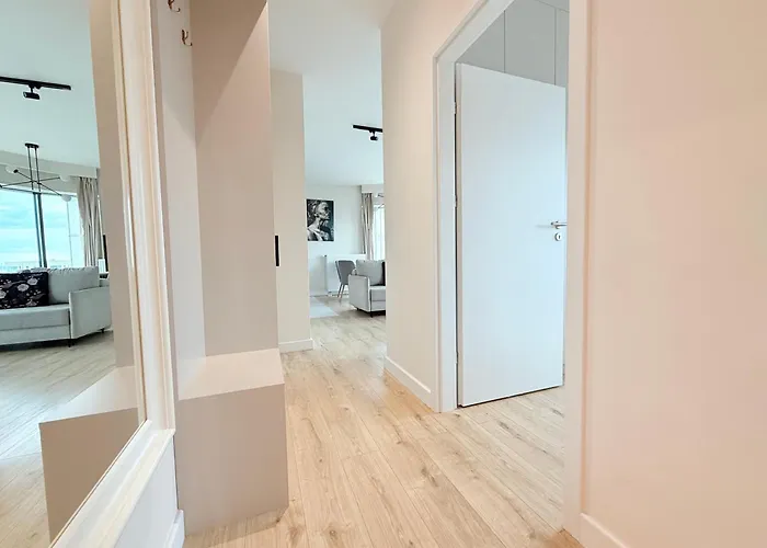 Level Of L U X Ur Y Panorama Xix