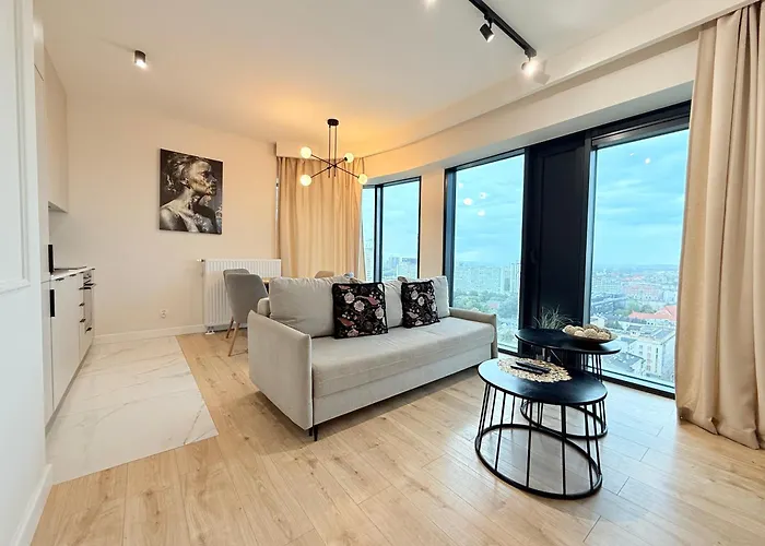 Level Of L U X Ur Y Panorama Xix *